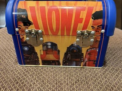 Vintage Collectir 2000 lionel Train Lunchbox
