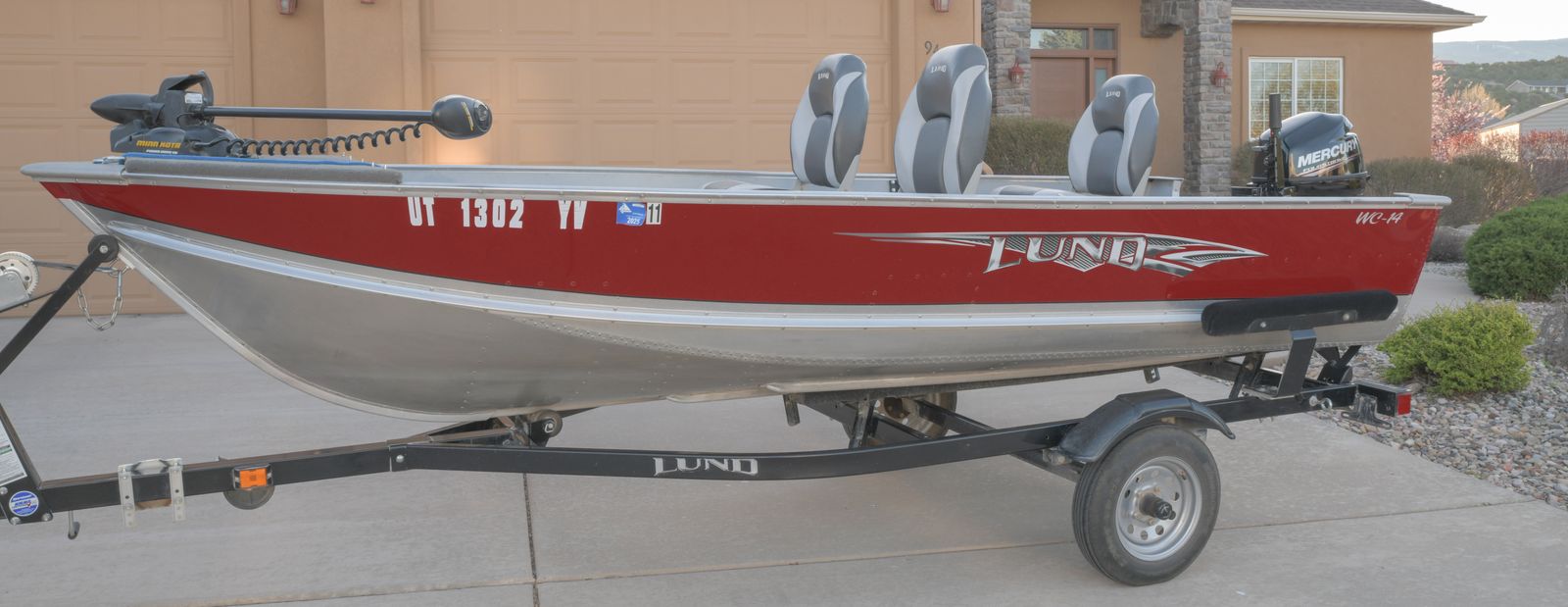 2014 Lund WC-14 Fishing Boat