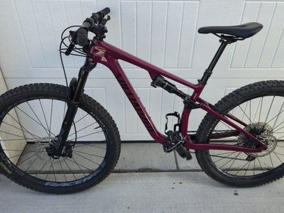 2020 Specialized Epic Comp Carbon - Small - Great Condition