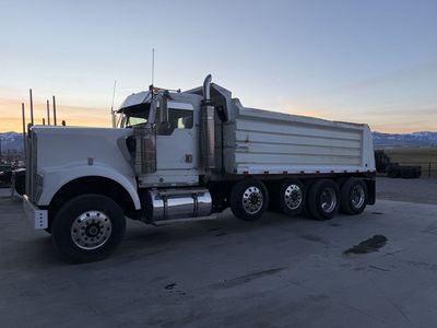 2000 Kenworth W900 Dump Truck
