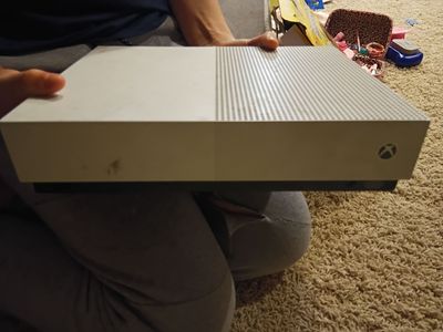 Xbox1 with controller