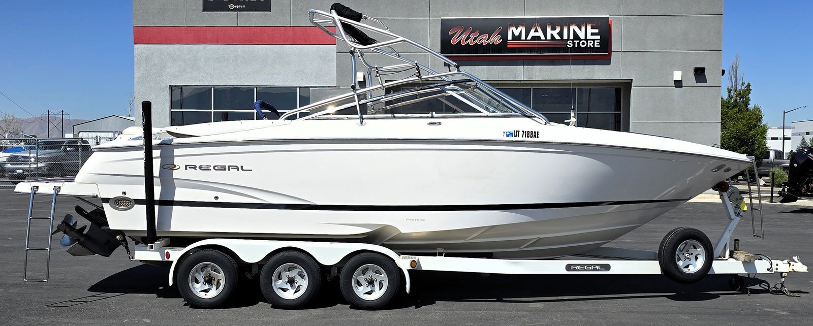 2007 Regal 2700 Open Bow !!!