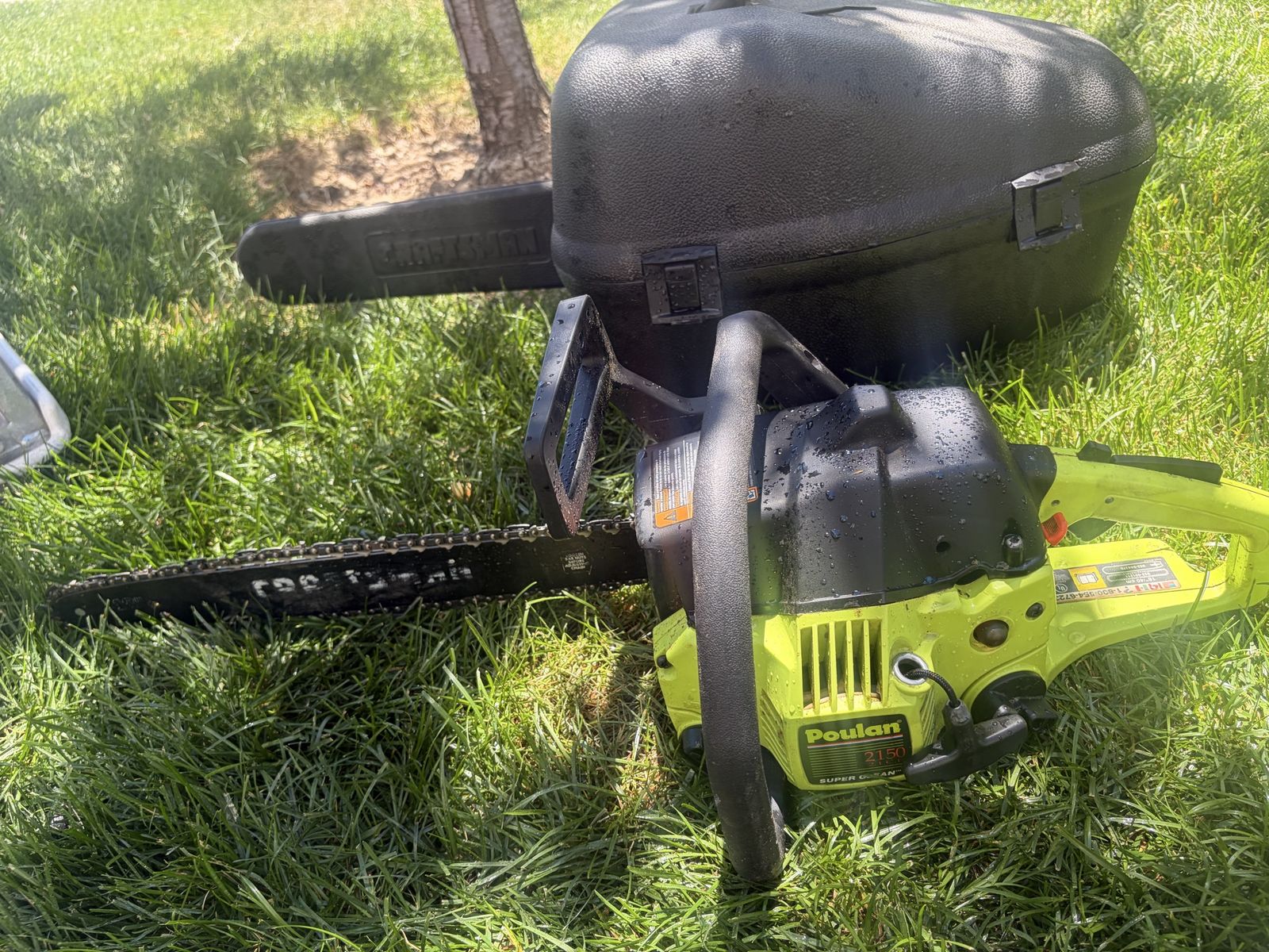 Poulan 2150 Super Clean Gas Powered Chainsaw with Hard Carrying Case