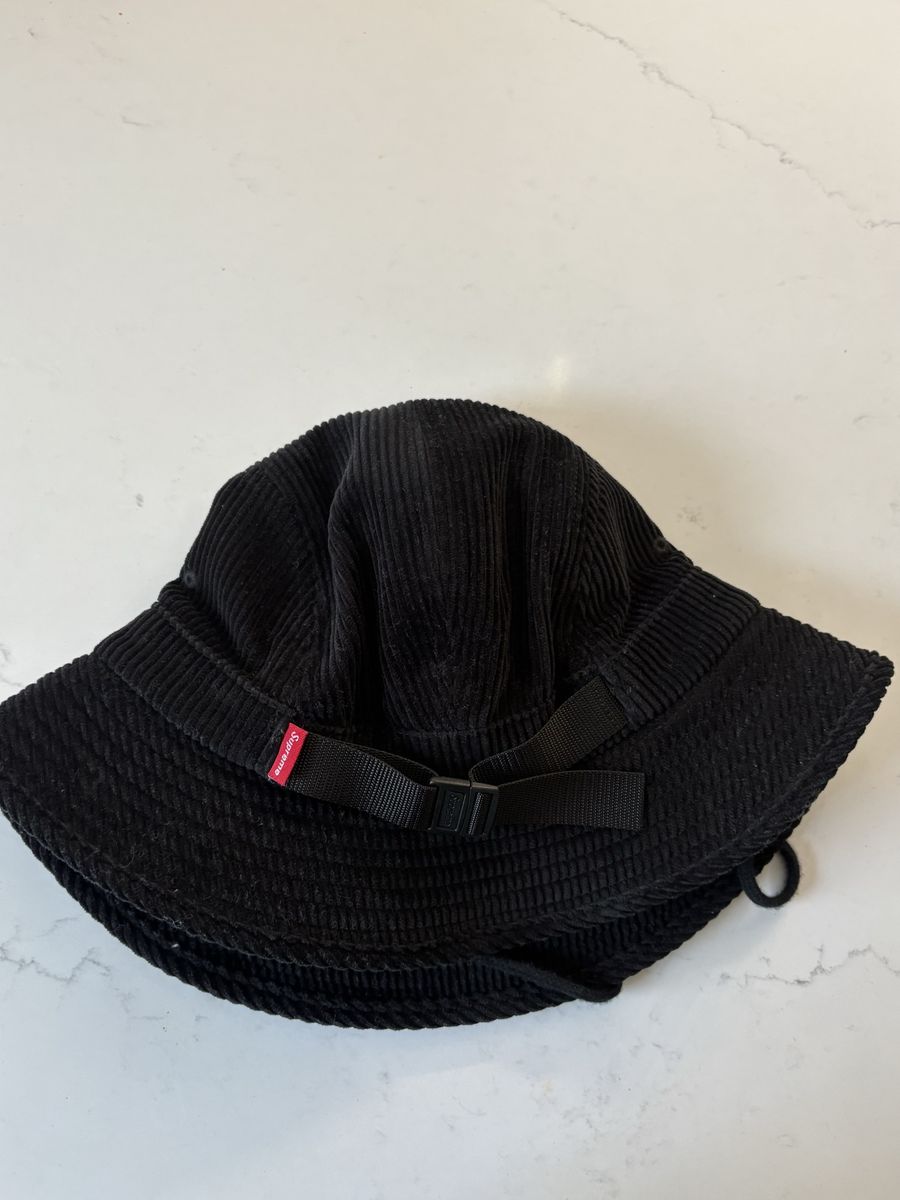 Main image 3