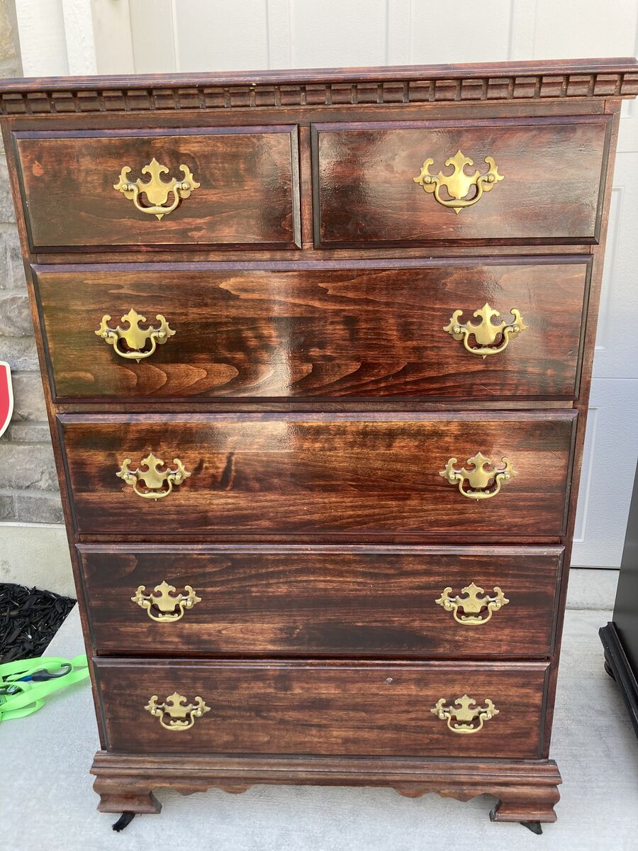 Dresser