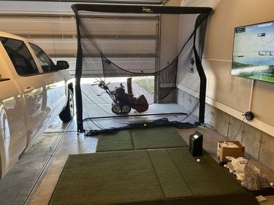 Complete Professional Golf Simulator - Foresight GC3 (Barely Used - Like New) $5k worth of free courses. Residential use only