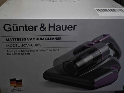 Mattress vacuum cleaner, New in box