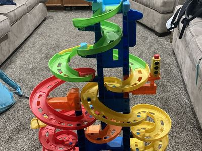 Fisher Price Little People 3 Ft City Skyway