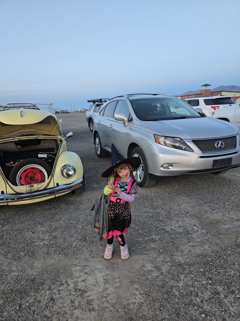 Main image 2