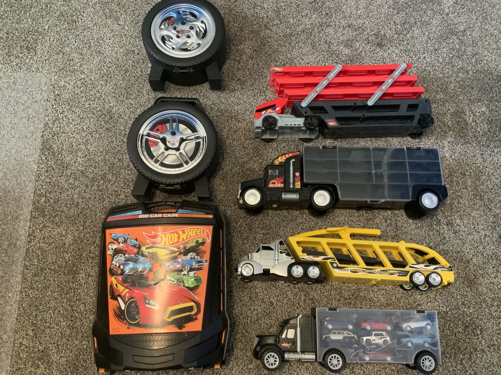 Hot Wheels Cases