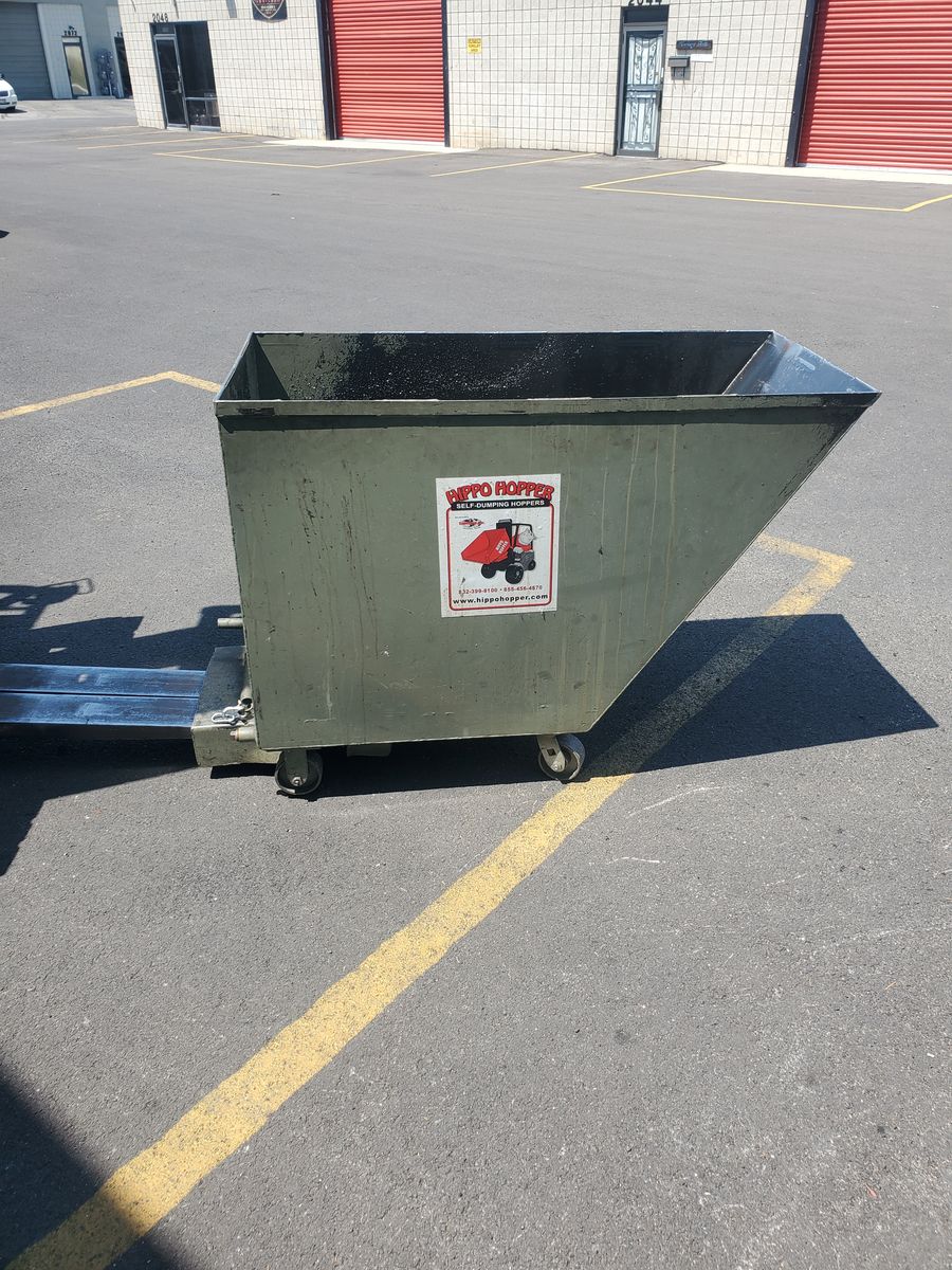 Self Dumping Hopper