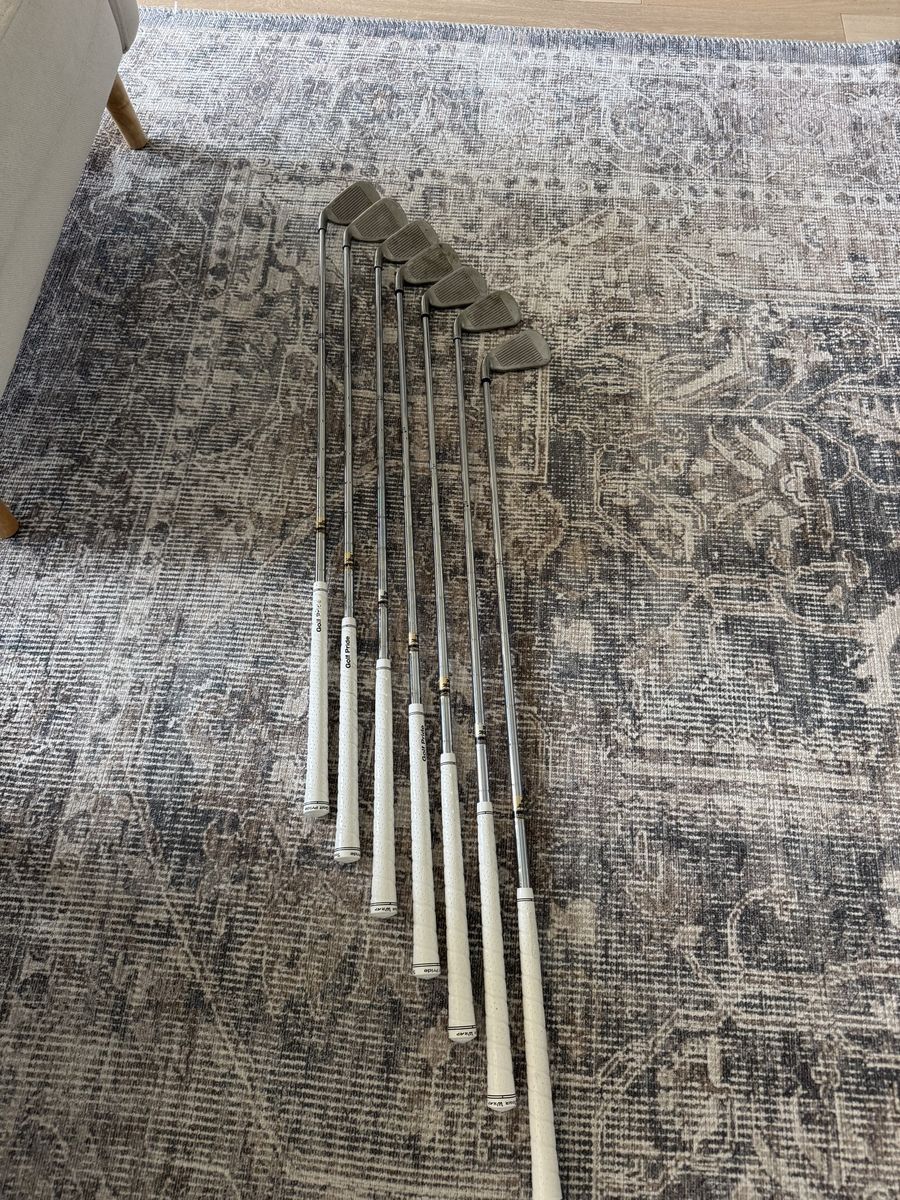 Callaway Golf X-18 Pro Series Irons Set (4 Iron to Pitching Wedge)