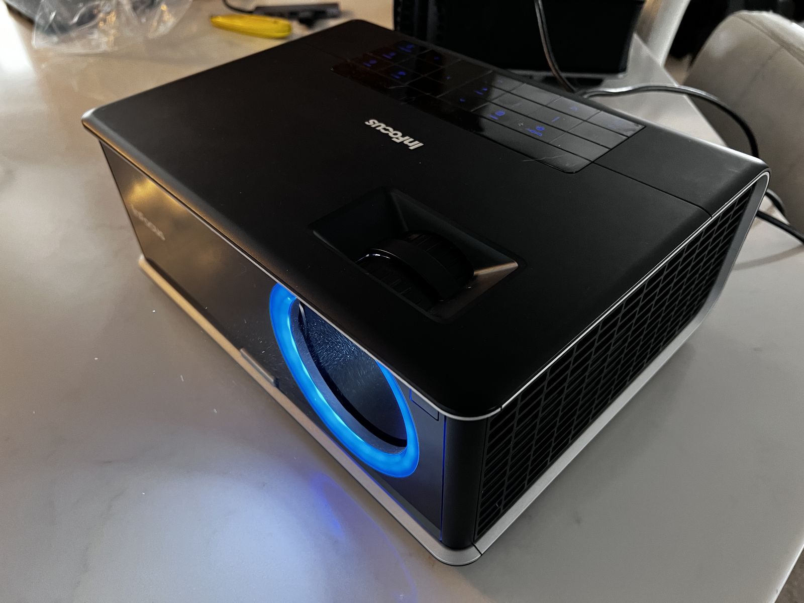 InFocus 3114 Projector