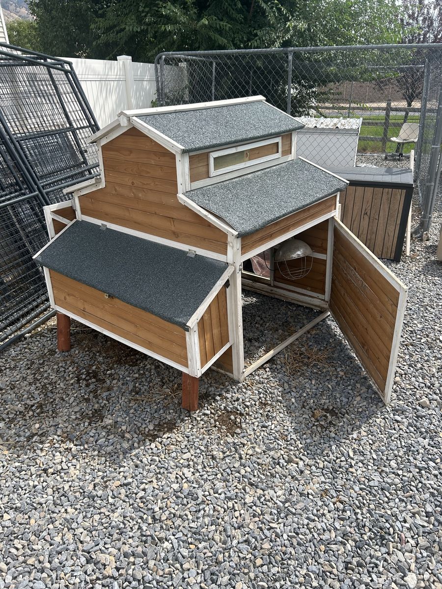 Chicken coop