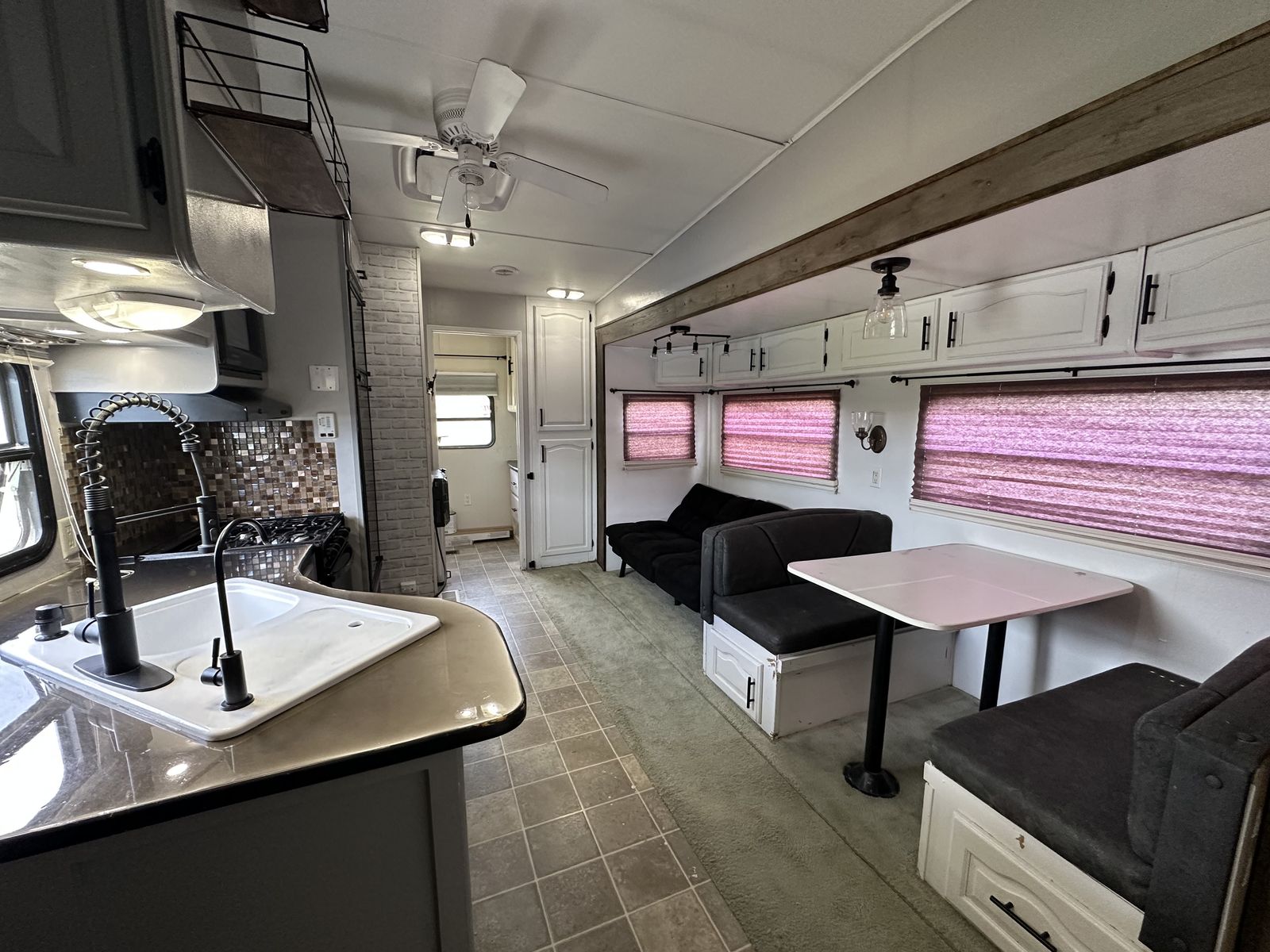 Main image 6