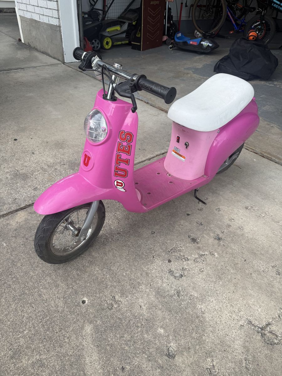 Razor Pocket Mod Miniature Electric Scooter Pink