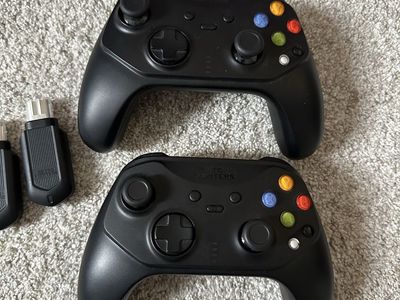 Two Retro Fighters Hunter Controllers for Original Xbox, Switch, PC