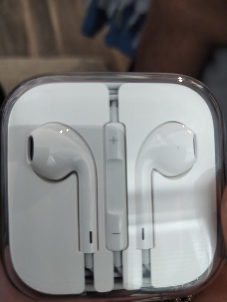 Apple Wired EarPods Headphones – Tested