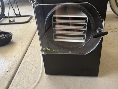 Harvest Right Medium Home Freeze Dryer- Size Medium