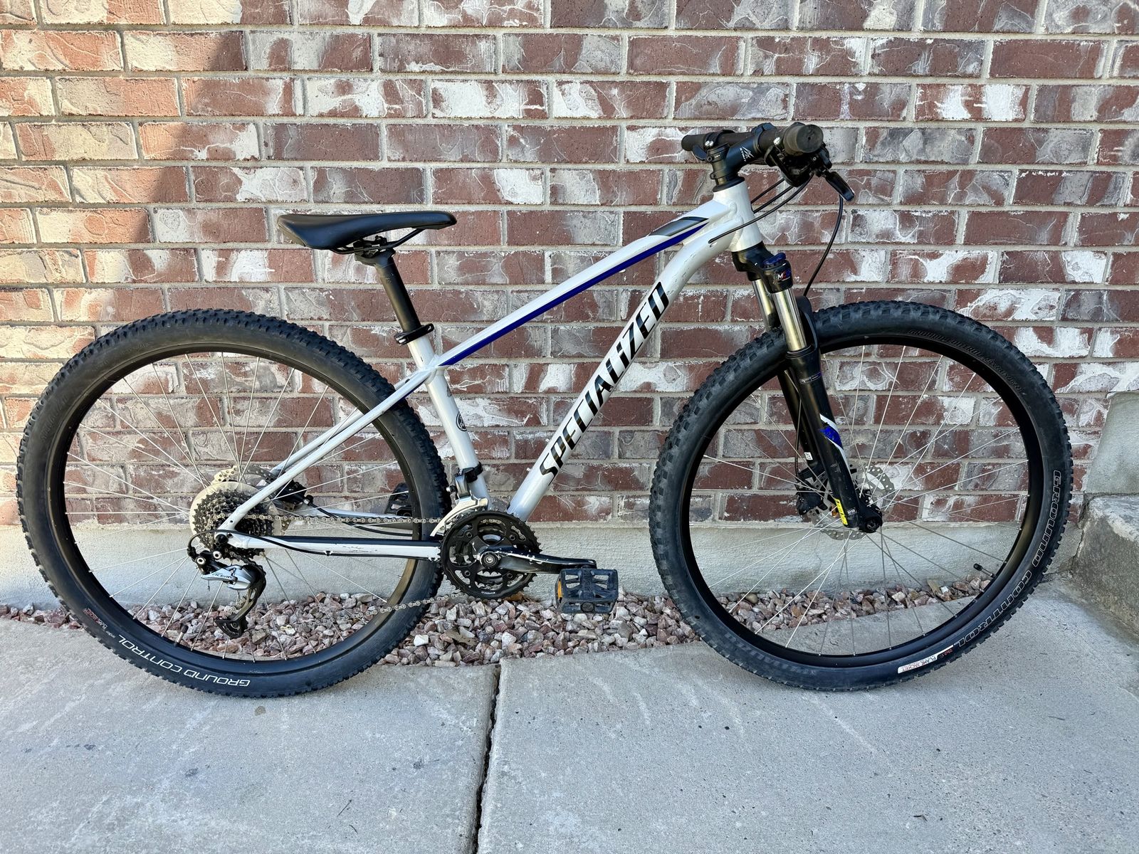 Small Specialized Rockhopper 29er Mountain Bike