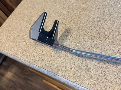 Odyssey microhinge putter w/ super stroke grip