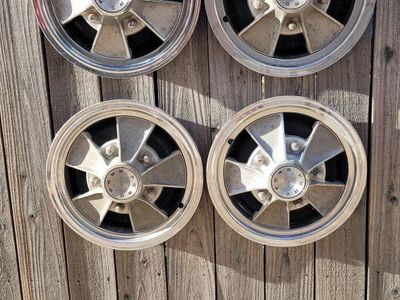 1969 Ford 15 inch hub caps