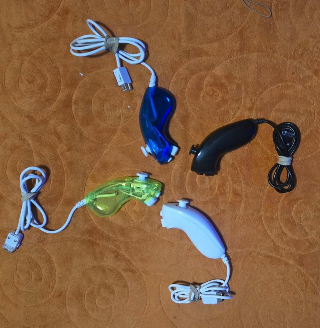 Nintendo Wii Nunchucks $5 each! trades considered!