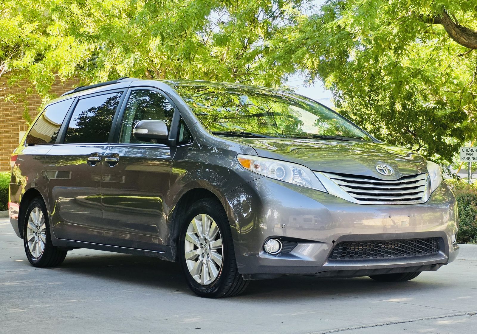 2014 Toyota Sienna Limited 7-Passenger