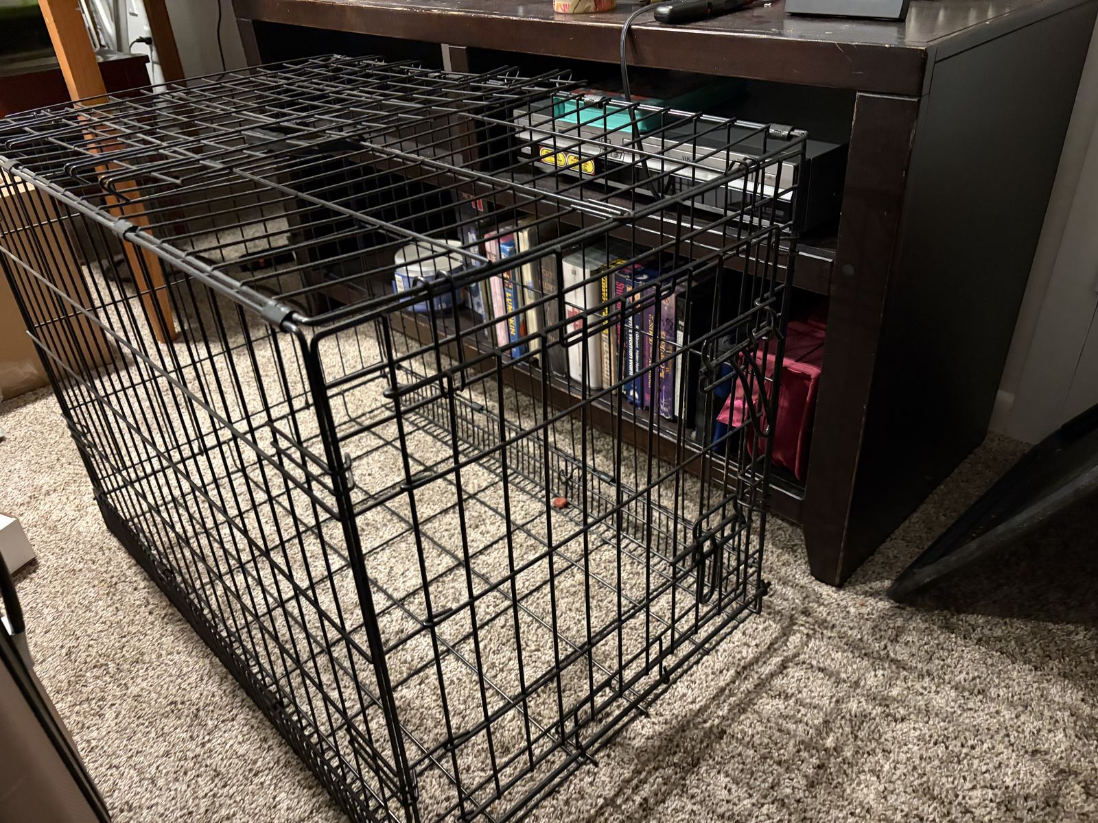 Medium to Large Collapsible Dog Kennel 