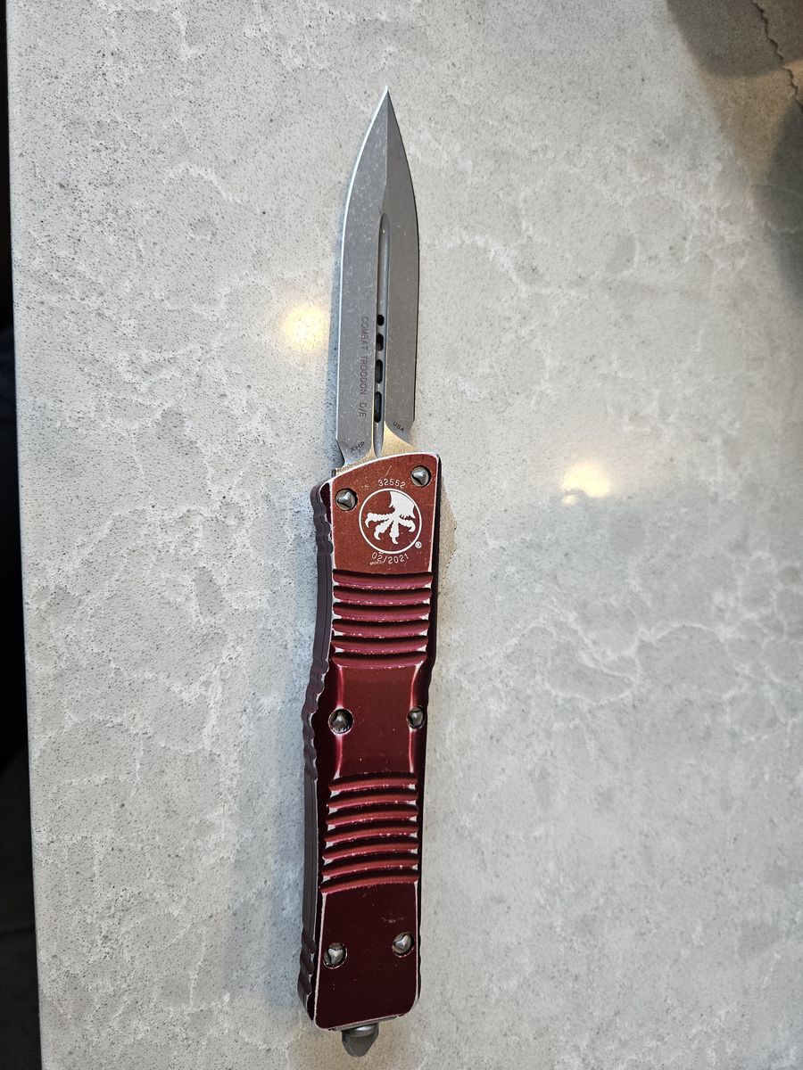 Microtech Combat Troodon.
