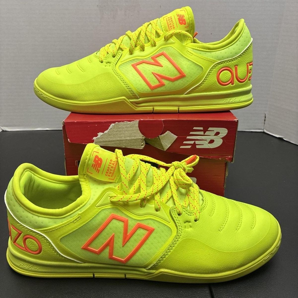 Men's Indoor Soccer Shoes 9.5