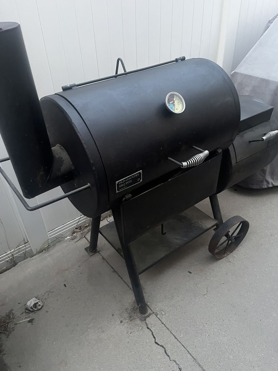 Old Country Wrangler Offset Smoker