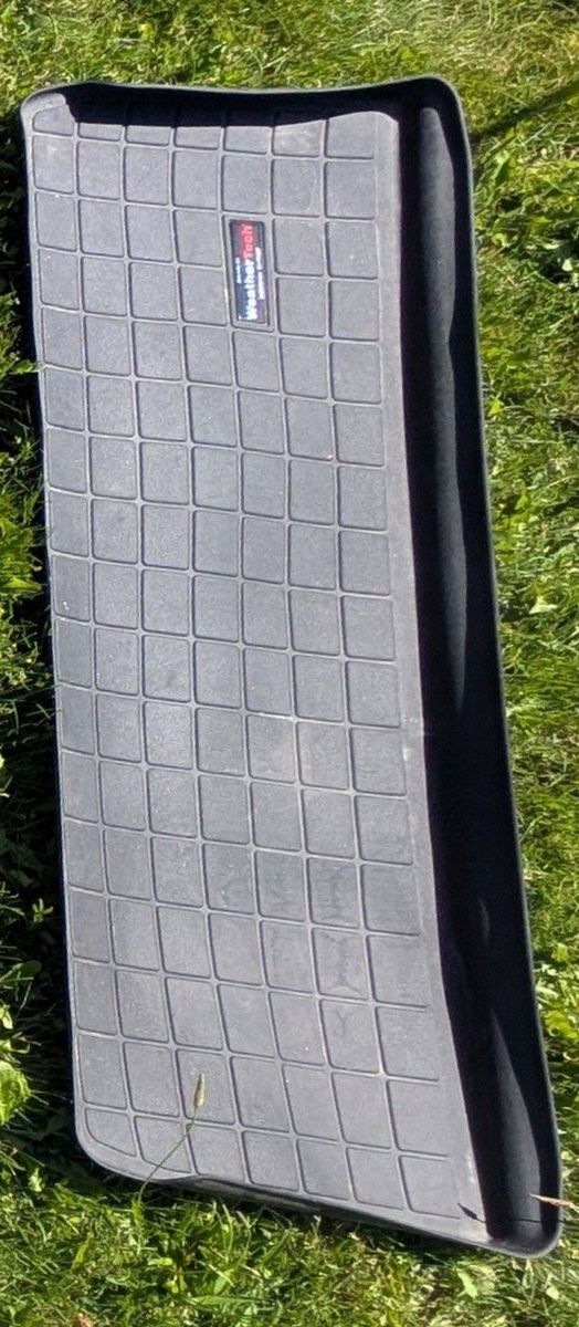 Main image 6