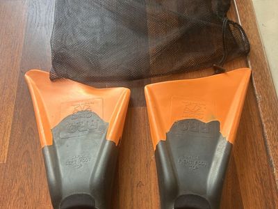 Churchill Fins
