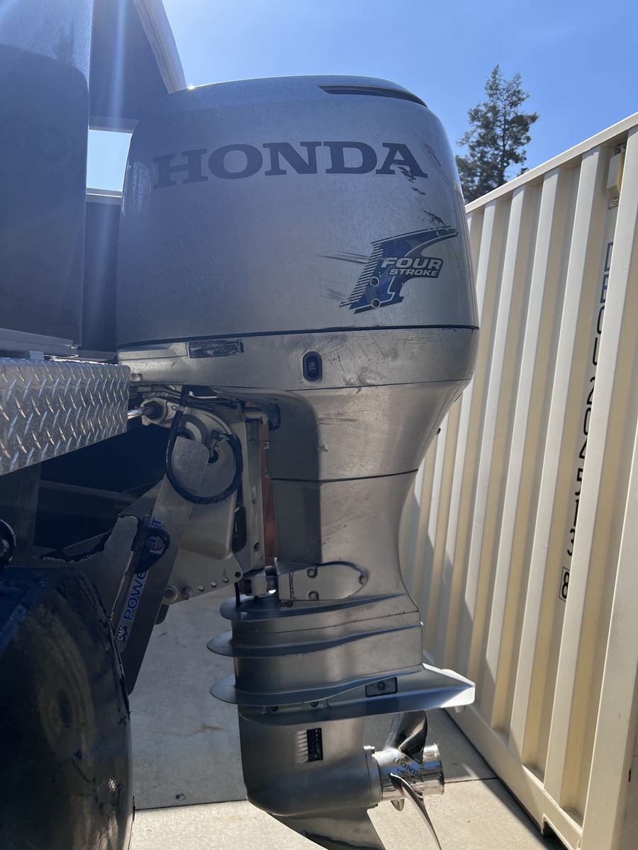 Honda Outboard Boat Motor 2003