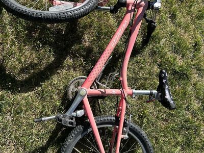 Specialized Hotrock 20" Kids Mountain Bike - Pink, Used, Ready for Adventure