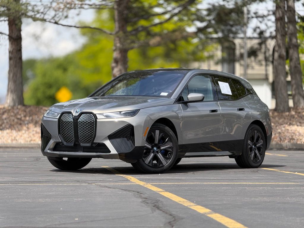 2024 BMW iX xDrive50