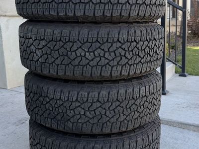 275/65R20 Goodyear Wrangler Trailrunner Load E Almost New