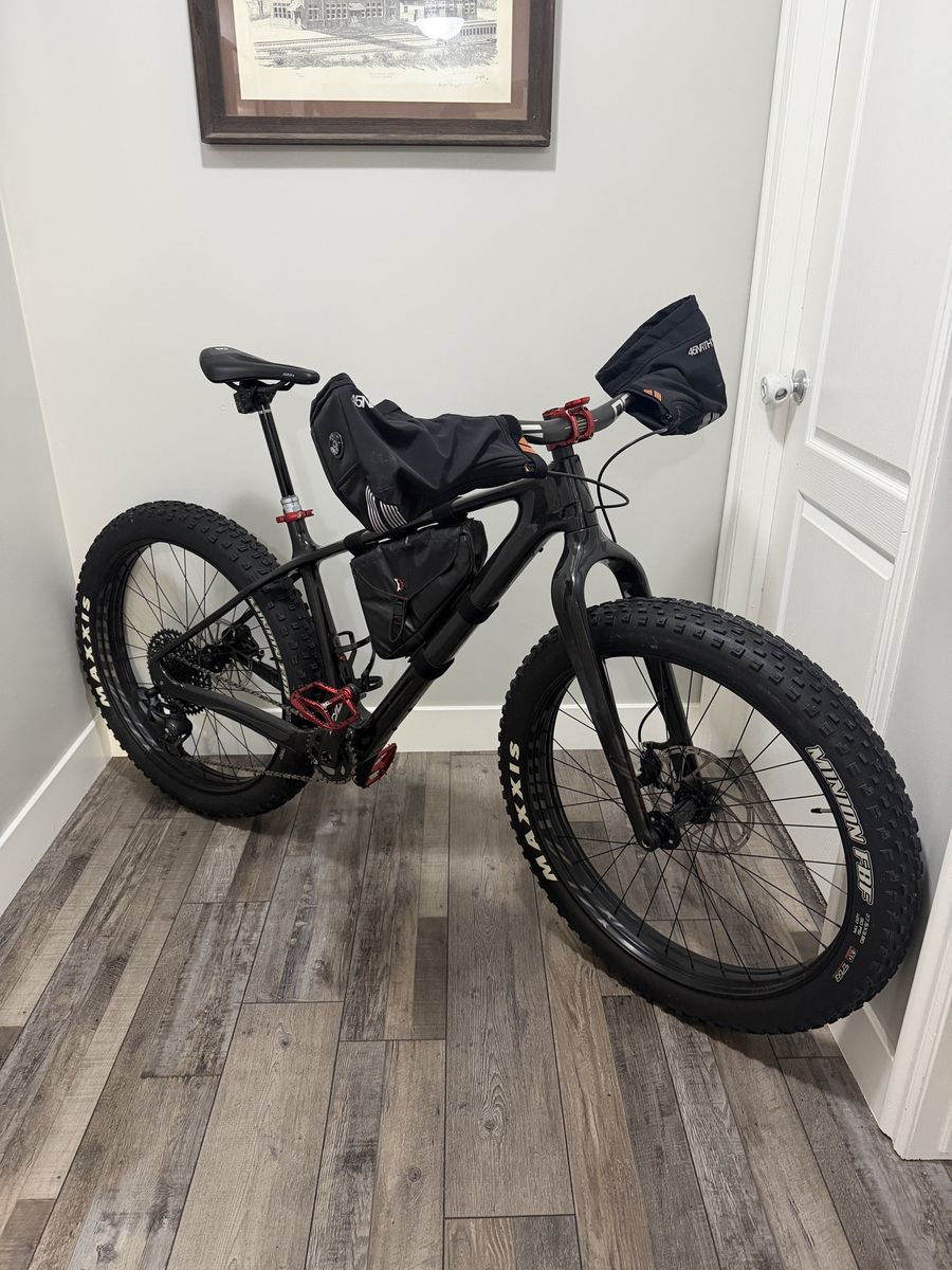2022 Specialized Carbon Fatboy (Medium)