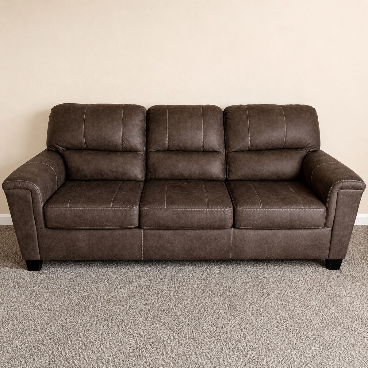 Main image 3