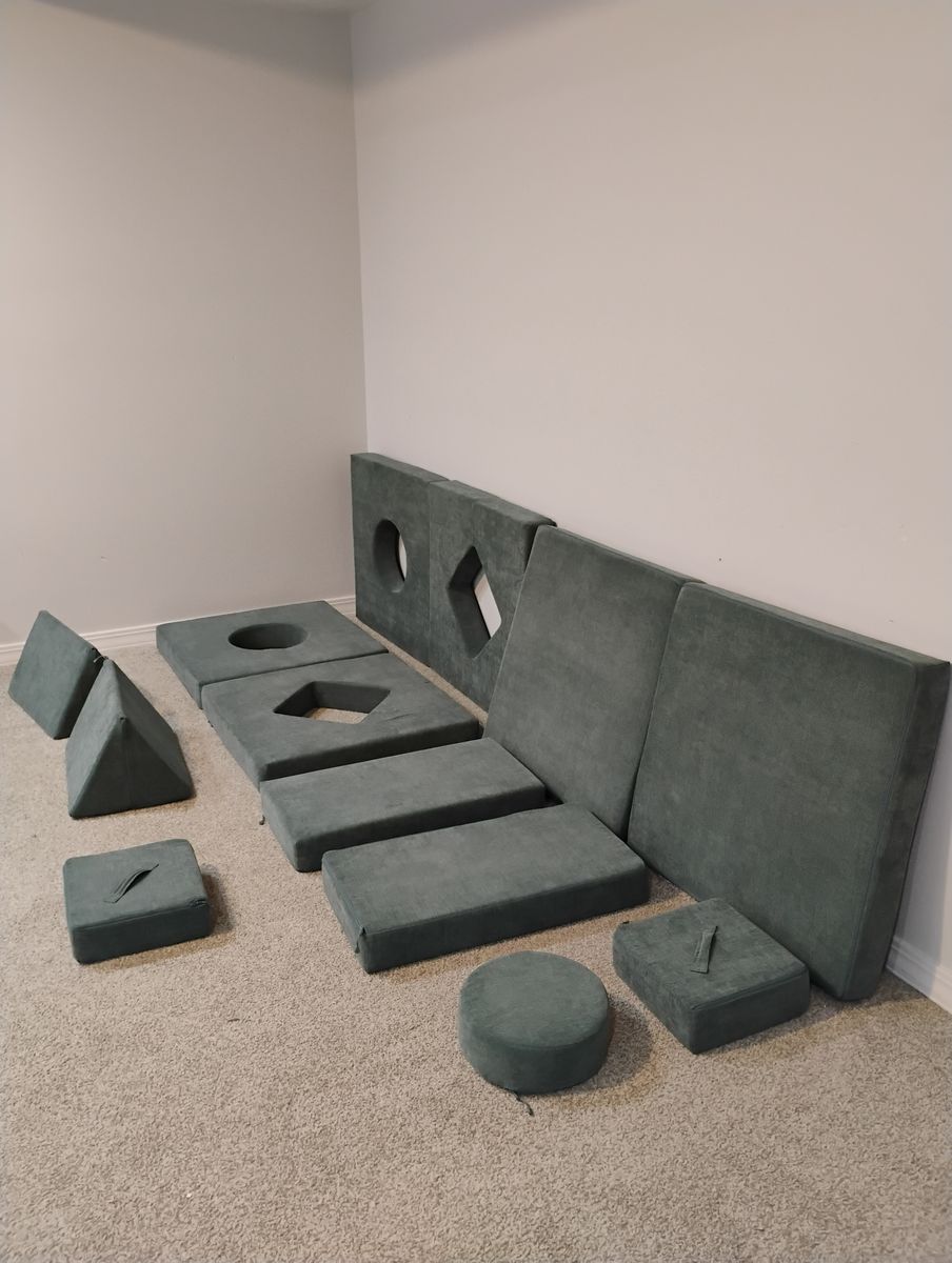 Large Fort Building Cushions