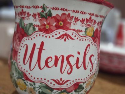 The Pioneer Woman Flea Market Floral Utensil Holder Crock Red Rim Stoneware