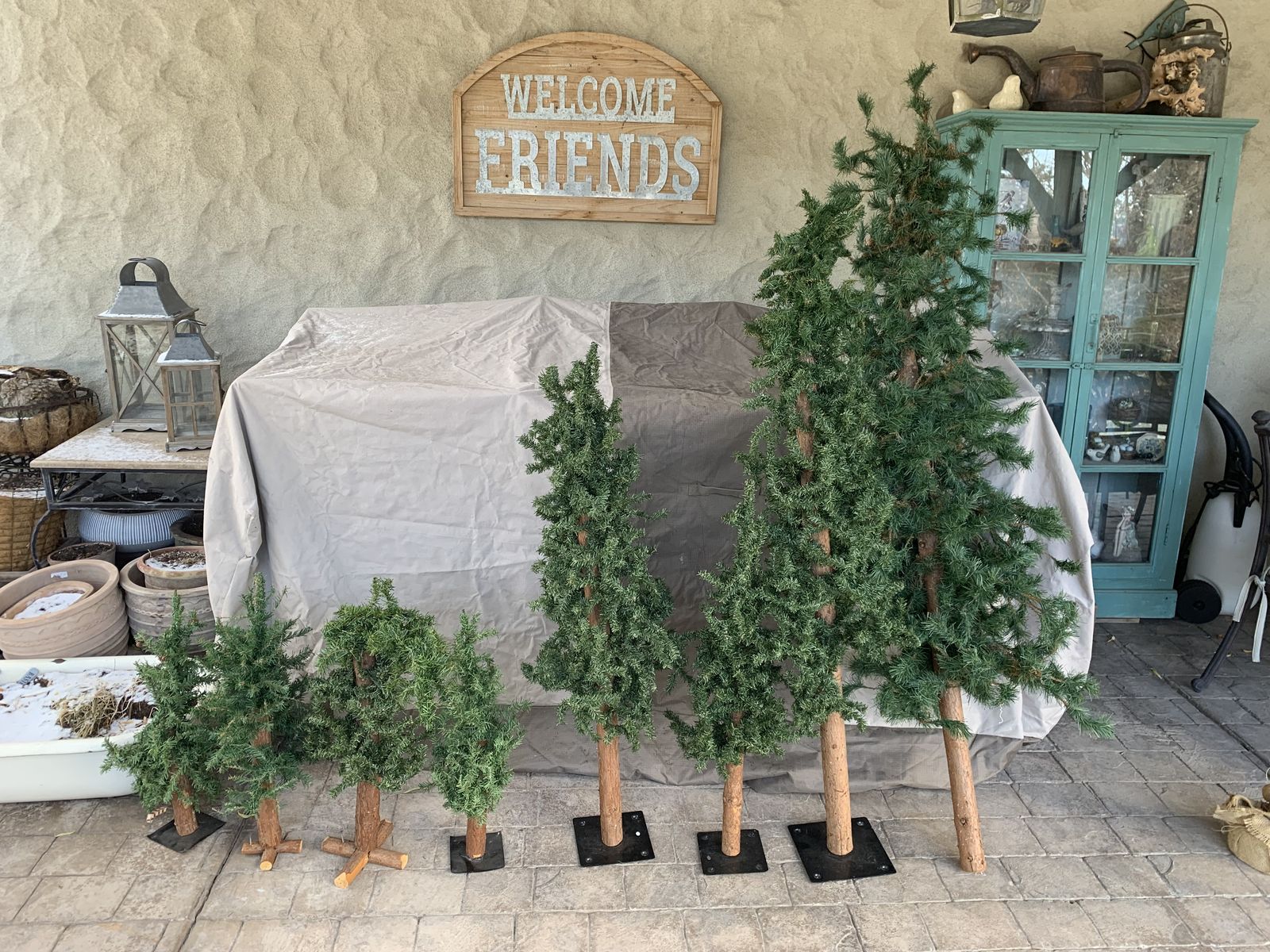 Pine Tree Decor