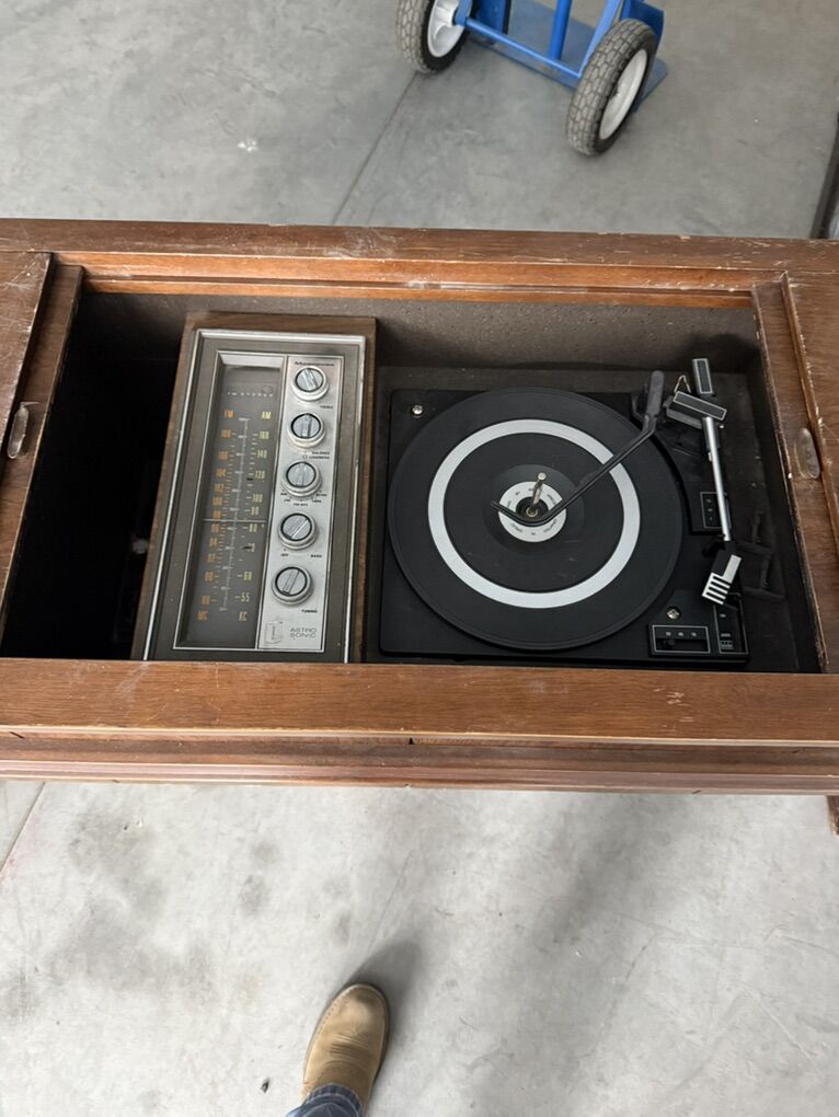 Vintage Record Player With Radio