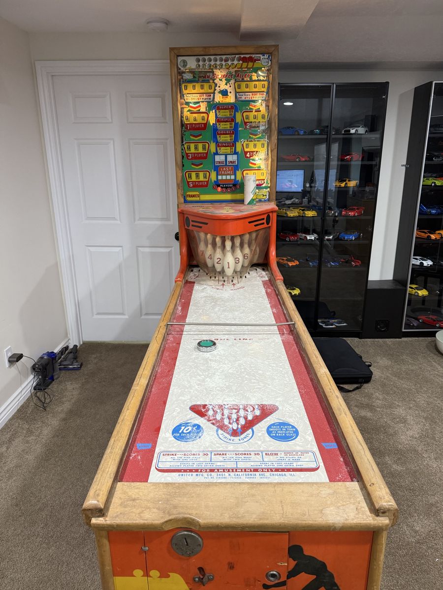 Vintage Genco Bowl-A-Line Arcade Bowling Game Machine