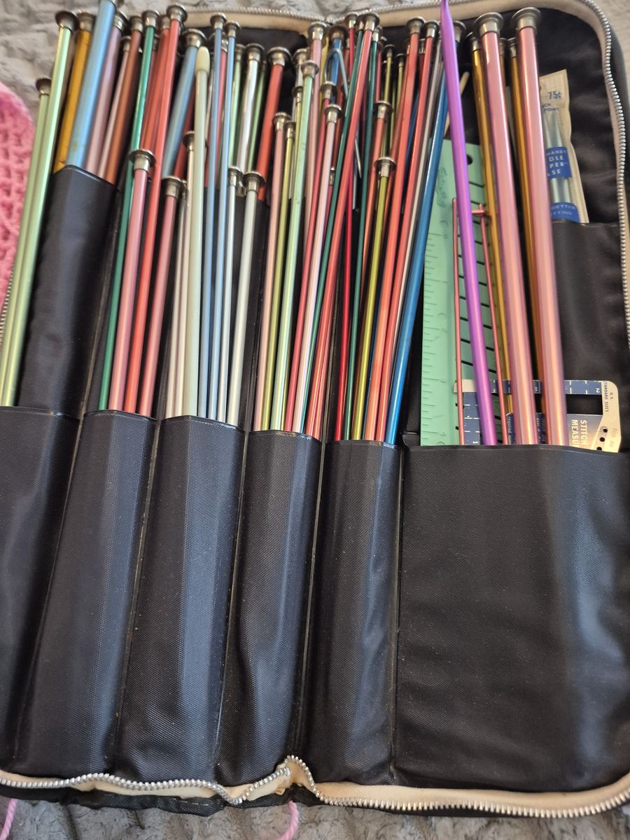 Knitting  needles