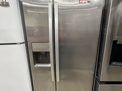 HUGE DEALS! GOOD WHIRLPOOL SIDE BY SIDE FRIDGE