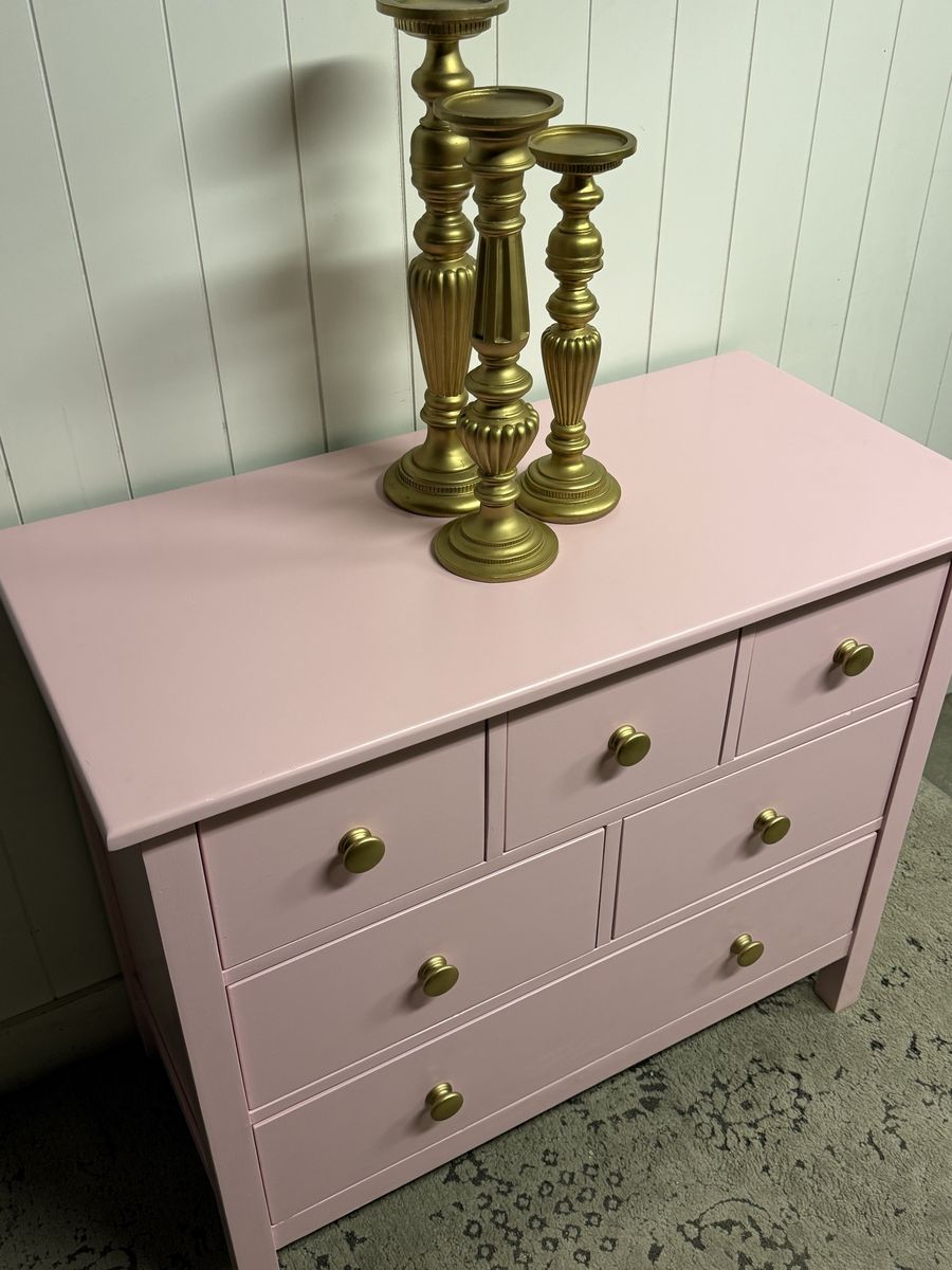 Main image 3