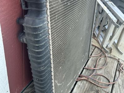 Radiator off of 2000 v10 Ford Excursion