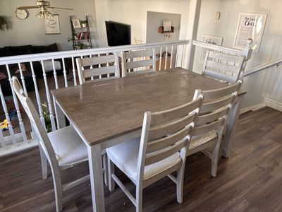 Kitchen Table and 6 Chairs